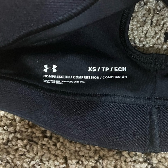 NEW! Under Armour Women's Black Mid Crossback Sports Bra - Picture 4 of 4
